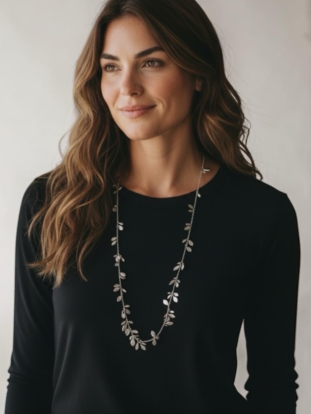 Kendra Scott Bella Long Necklace – Gold 710 – NWT – Retired & Rare